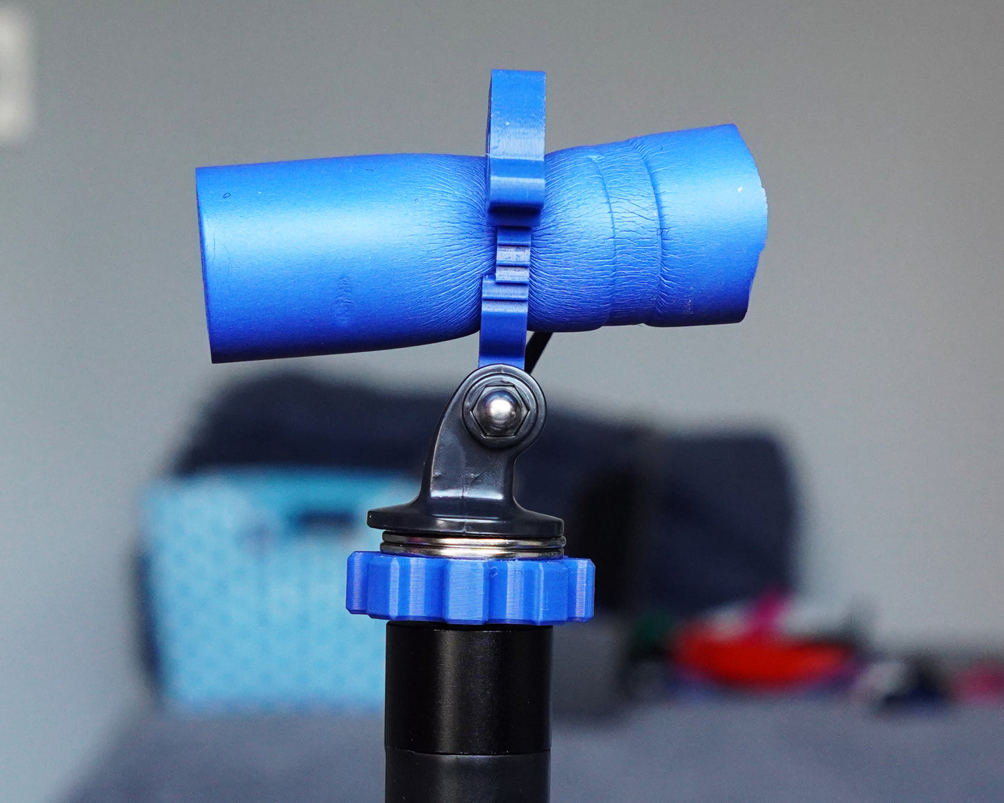 Dark blue large magnet