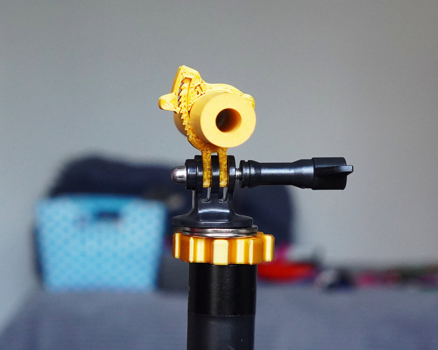 Gold magnet medium