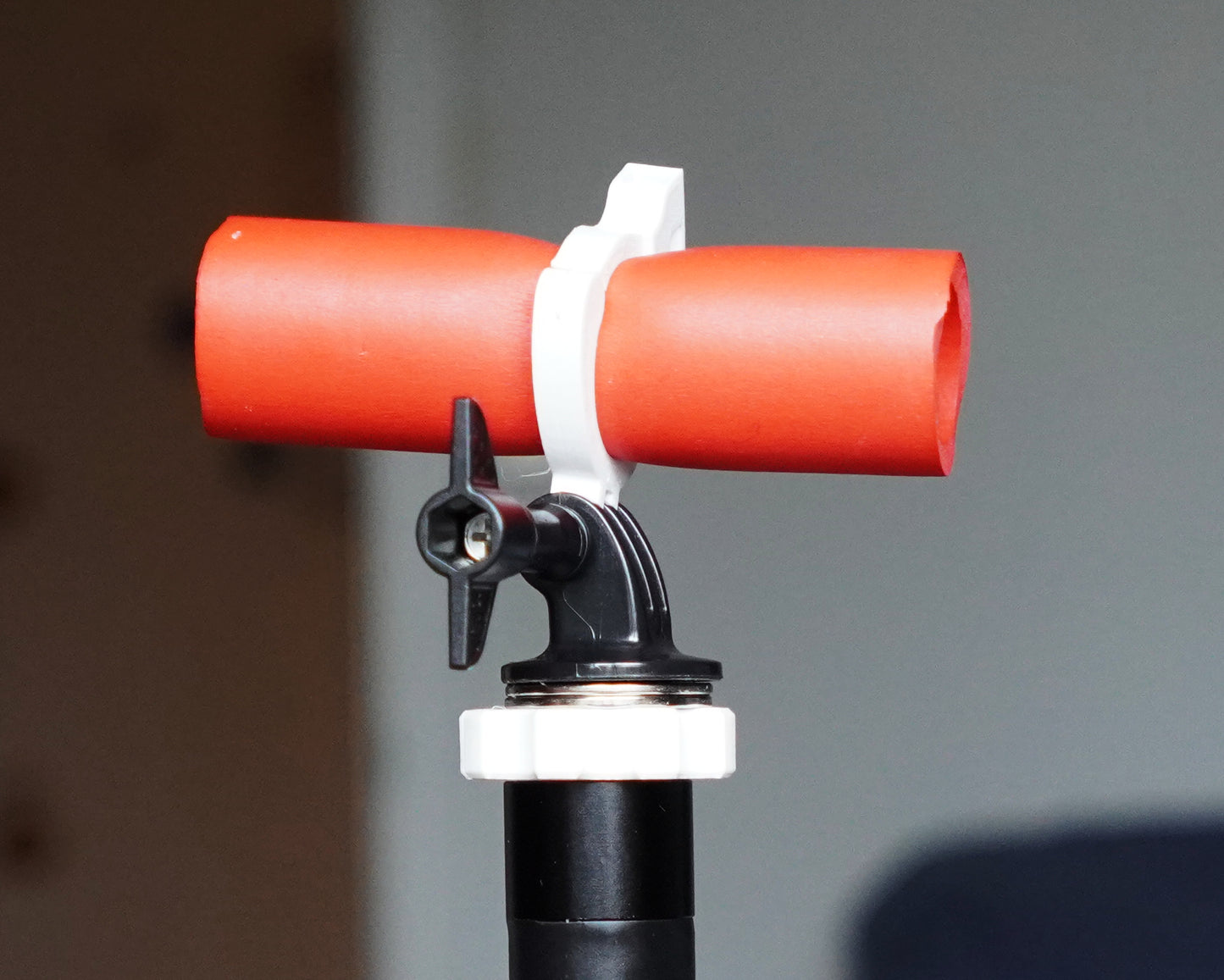 White extra large magnet